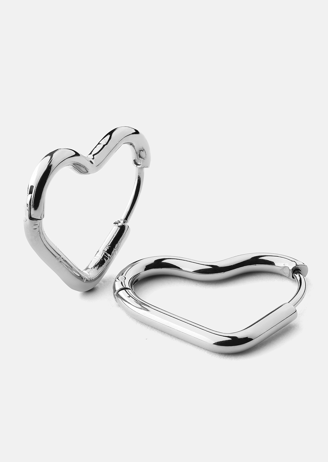 Ohrring Heart's Embrace - Versilbert